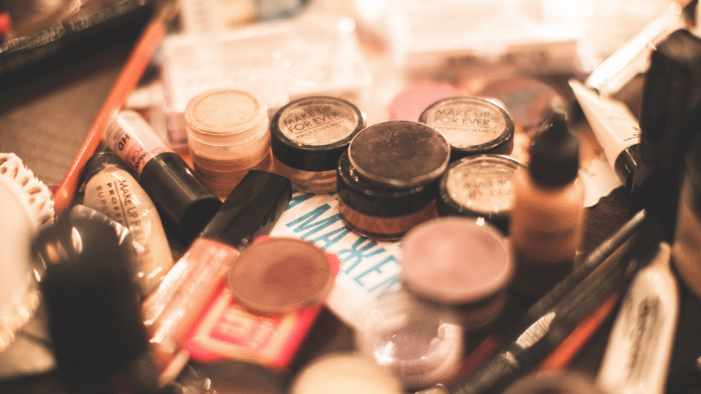 5 Kesalahan Fatal dalam Make Up yang harus kamu hindari kalau kamu gak mau kulitmu kusam