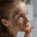 Manfaat Eksfoliasi untuk Kulit Wajah Begini cara yang Benar! Minimalist Simple Beauty Photo Collage Instagram Post (1)