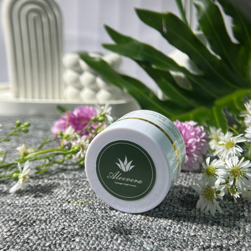 Kulit Kusam & Jerawatan di Usia 17+? Ini Rahasia Cerah Alami dengan Day Cream Niacinamide & Aloe Vera dari Java Glow