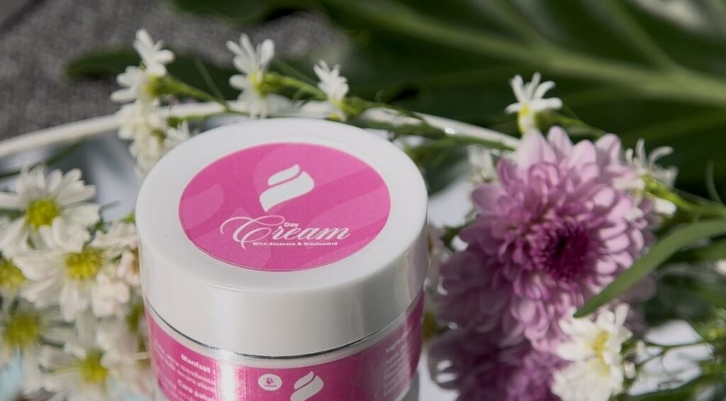 🌿 Manfaat Niacinamide dan Aloe Vera dalam Satu Day Cream Java Glow Buktikan Efeknya!