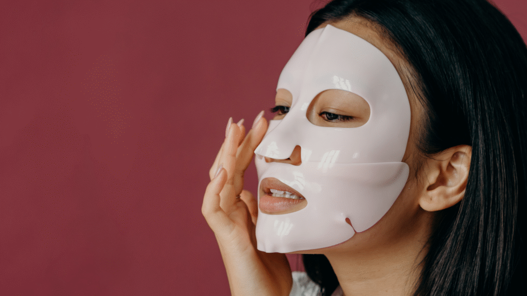 Hydrogel Mask: Generasi Baru Sheet Mask yang Lebih Efektif untuk Kulit Berminyak