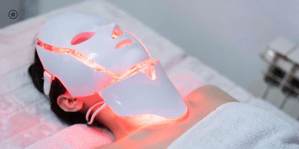 Teknologi Skincare Rumahan: LED Mask, Red-Light & Alat Microcurrent yang Viral